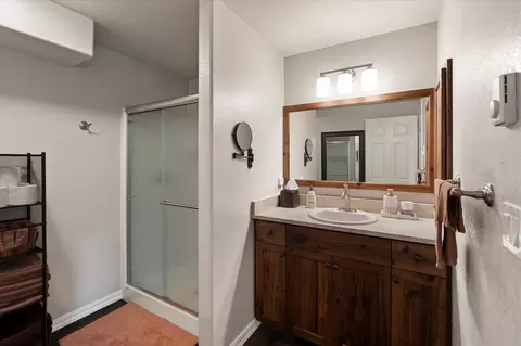 Bath - 42439 Canal Rd, Ronan, MT 59864 photo 5 of 5