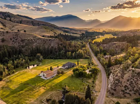 1307 Skalkaho Hwy, Hamilton, MT 59840