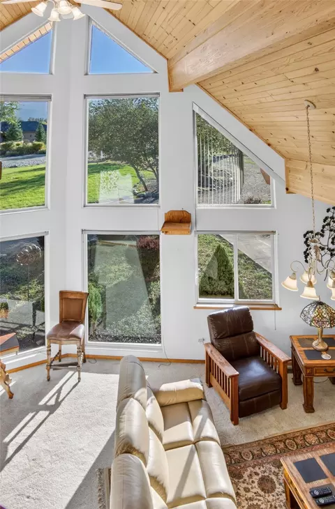 Living - 395 Edgewater Dr, Libby, MT 59923 photo 4 of 4