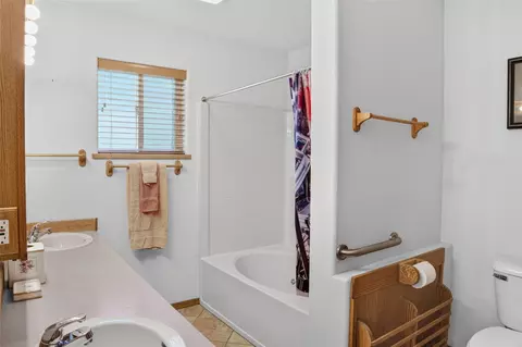 Bath - 395 Edgewater Dr, Libby, MT 59923 photo 1 of 3