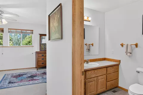 Bath - 395 Edgewater Dr, Libby, MT 59923 photo 3 of 3