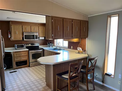 Kitchen - 15335 Mt Hwy 35, Bigfork, MT 59911 photo 1 of 1