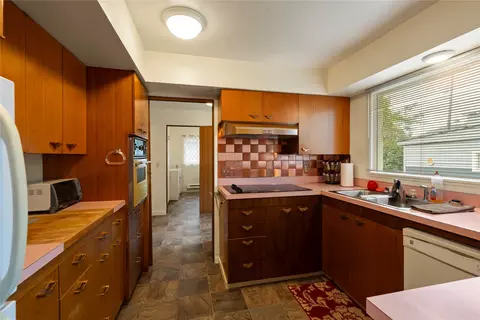 Kitchen - 613 Main Ave, Libby, MT 59923 photo 2 of 4
