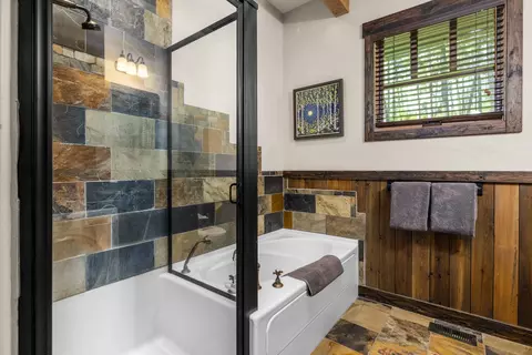 Bath - 3621 E Lakeshore Dr, Whitefish, MT 59937 photo 1 of 2