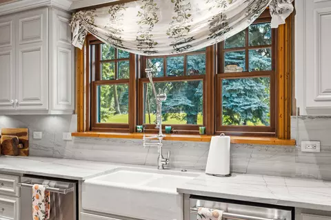 Kitchen - 13531 Copper Ln, Bigfork, MT 59911 photo 5 of 9