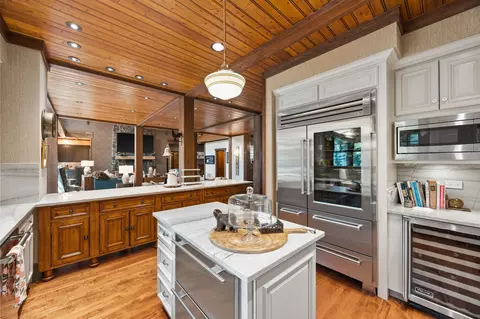 Kitchen - 13531 Copper Ln, Bigfork, MT 59911 photo 3 of 9