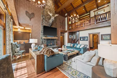 Living - 13531 Copper Ln, Bigfork, MT 59911 photo 6 of 15