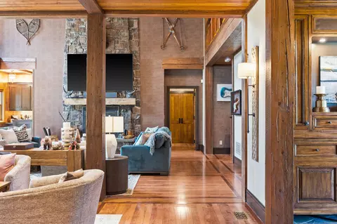 Entry Way - 13531 Copper Ln, Bigfork, MT 59911 photo 3 of 7