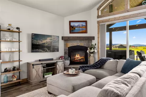 Living - 128 Rosewater Loop, Kalispell, MT 59901 photo 2 of 3