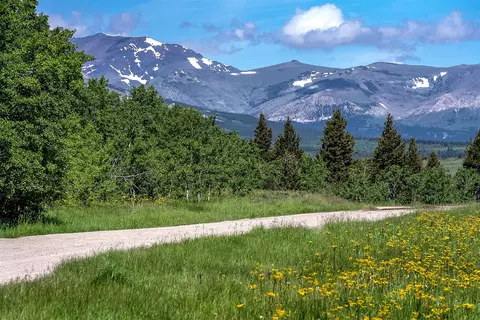Nhn Heart Butte Cutoff Road, East Glacier Park Village, MT 59434
