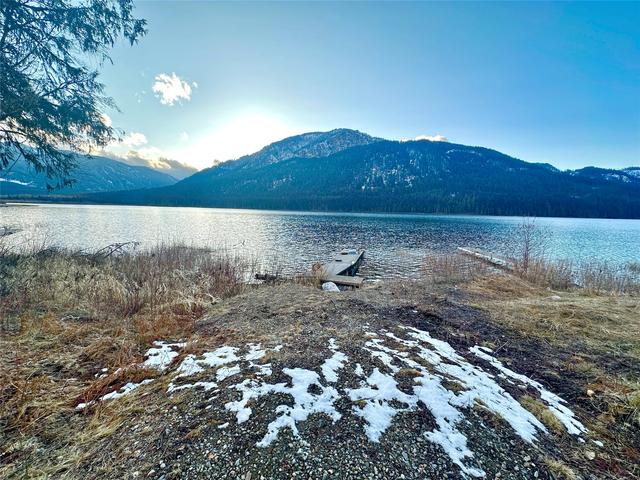 18304 And 18328 Bull Lake Rd, Troy, MT 59935