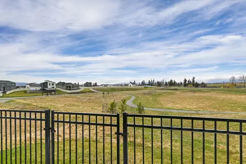 961 N Camas Ln, Kalispell, MT 59901