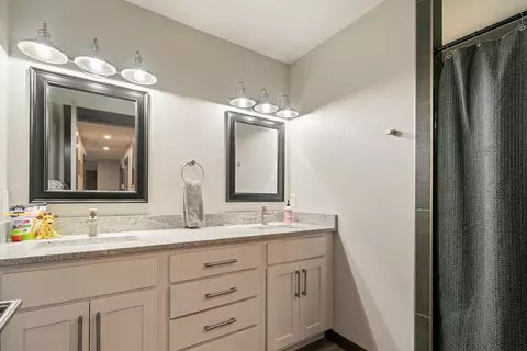 Bath - 20 Juniper Ln, Clancy, MT 59634 photo 5 of 6