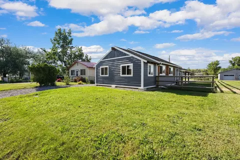 207 8th Ave W, Polson, MT 59860