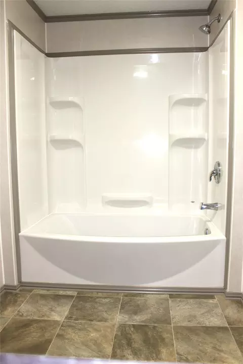 Bath - 206 W 5th Ave #13, Boulder, MT 59632 photo 1 of 2