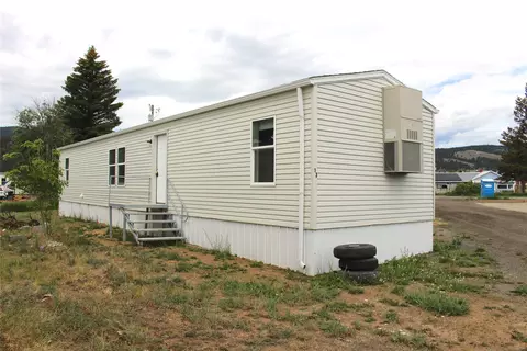 206 W 5th Ave #13, Boulder, MT 59632