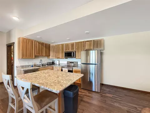 Kitchen - 207 Expedition Dr, Dillon, MT 59725 photo 7 of 8