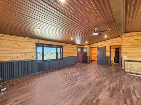 Living - 207 Expedition Dr, Dillon, MT 59725 photo 1 of 3