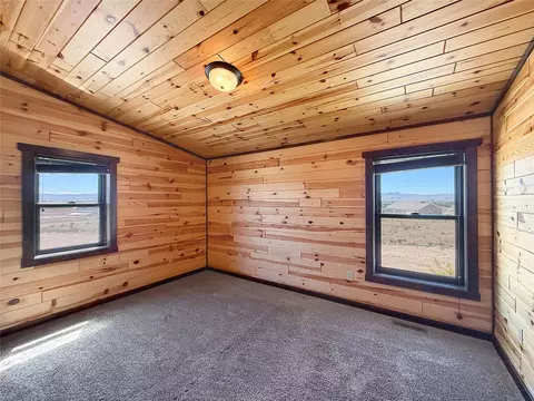 Bedroom - 207 Expedition Dr, Dillon, MT 59725 photo 4 of 9