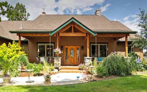 3229 Lupine Ln, Stevensville, MT 59870