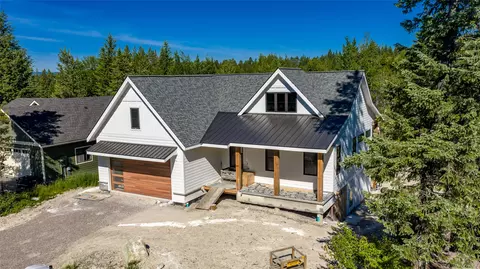 1287 Oakmont Ln, Columbia Falls, MT 59912