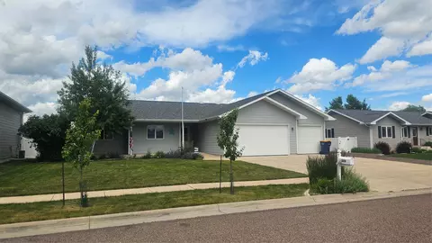 309 40th Ave NE, Great Falls, MT 59404