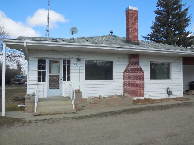 115 4th Ave, Hingham, MT 59528