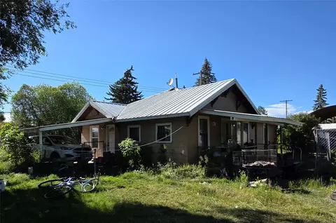 42419 3rd Ave E, Pablo, MT 59855