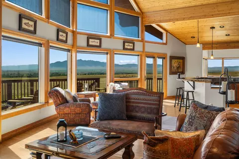 77 Valley View Dr, Twin Bridges, MT 59754