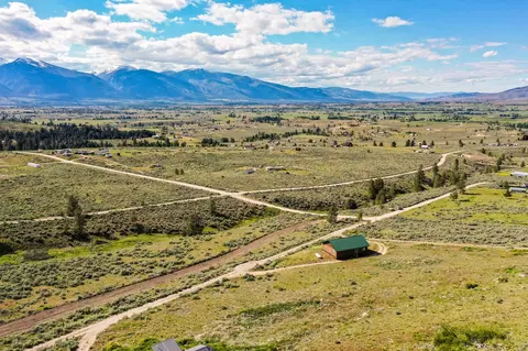 1052 Kyleighs Ln, Stevensville, MT 59870