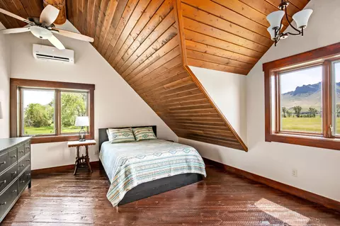 Bedroom - 2173 Old Us Hwy 91, Cascade, MT 59421 photo 5 of 6