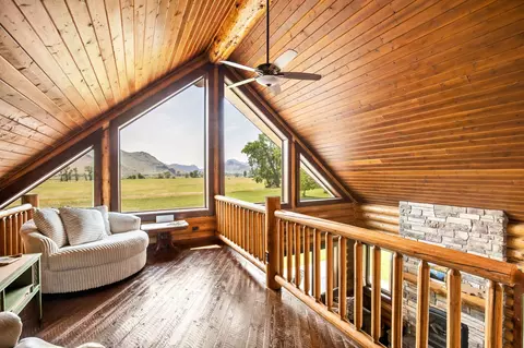 Entry Way - 2173 Old Us Hwy 91, Cascade, MT 59421 photo 1 of 1