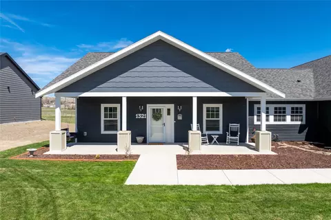 1321 Dixie Ln, Great Falls, MT 59404