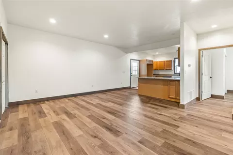 Living - 400 Cochell Way, Corvallis, MT 59828 photo 5 of 6