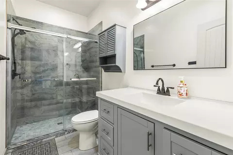Bath - 400 Cochell Way, Corvallis, MT 59828 photo 4 of 4