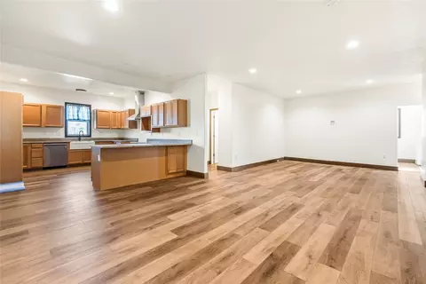 Living - 400 Cochell Way, Corvallis, MT 59828 photo 6 of 6