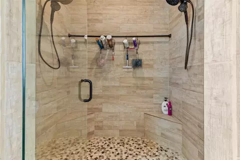 Bath - 400 Cochell Way, Corvallis, MT 59828 photo 2 of 4