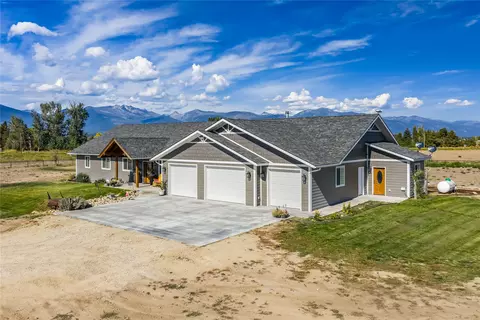 Exterior - 400 Cochell Way, Corvallis, MT 59828 photo 2 of 17