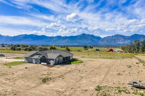 Exterior - 400 Cochell Way, Corvallis, MT 59828 photo 14 of 17