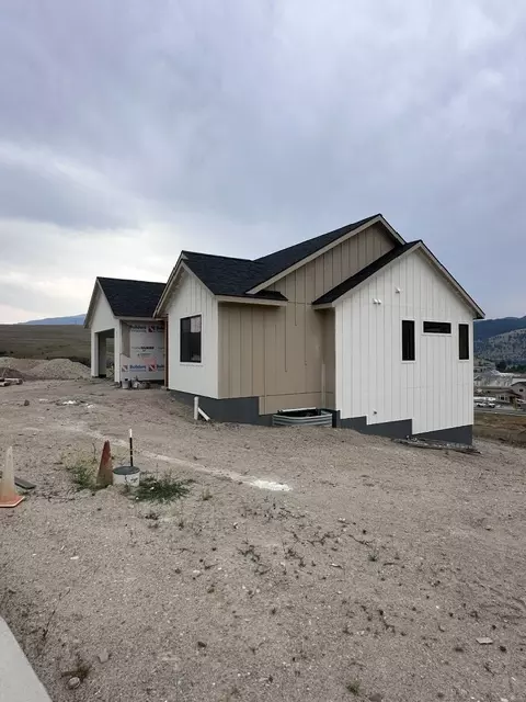 7183 Helenka Rose Dr, Missoula, MT 59803