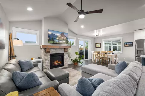 Living - 159 Silvertip Trl, Kalispell, MT 59901 photo 2 of 2