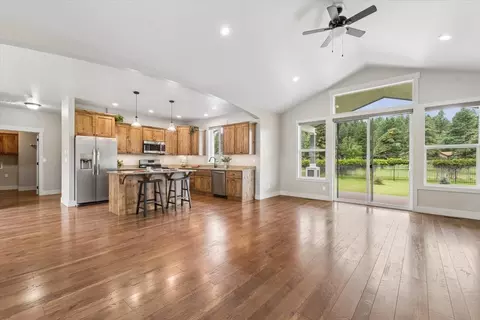 Living - 615 Mill Pond Pl, Bigfork, MT 59911 photo 5 of 7