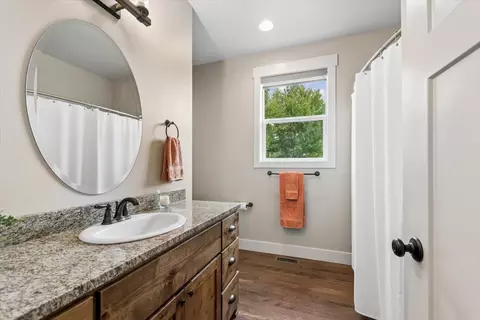 Bath - 615 Mill Pond Pl, Bigfork, MT 59911 photo 2 of 2