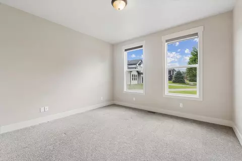 Bedroom - 615 Mill Pond Pl, Bigfork, MT 59911 photo 3 of 8