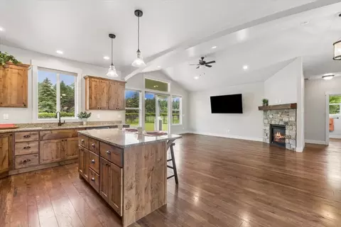 Kitchen - 615 Mill Pond Pl, Bigfork, MT 59911 photo 4 of 5