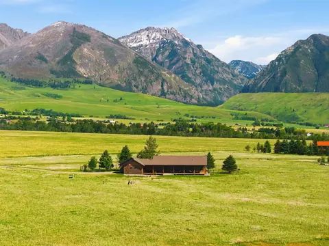 16 Cutthroat Ln, Livingston, MT 59047