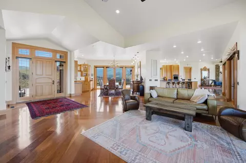Entry Way - 555 Skyfire Dr, Hamilton, MT 59840 photo 2 of 2