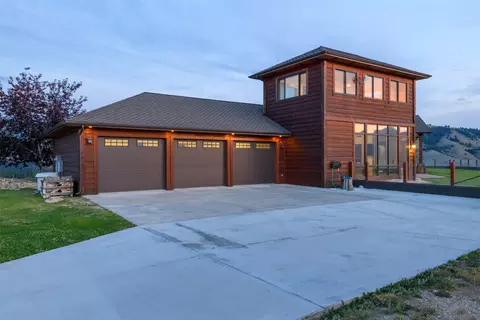 Exterior - 555 Skyfire Dr, Hamilton, MT 59840 photo 4 of 23