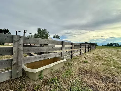 Exterior - 417 River Ave E, Ryegate, MT 59074 photo 6 of 10