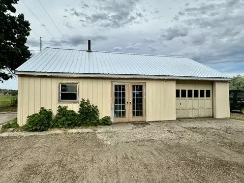 Exterior - 417 River Ave E, Ryegate, MT 59074 photo 9 of 10